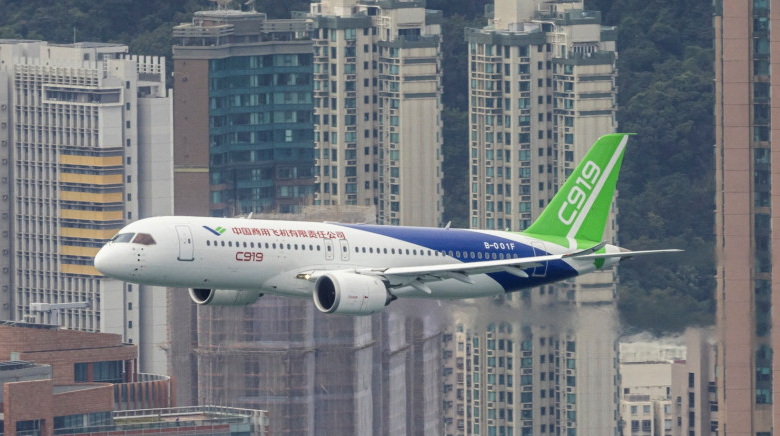 Jet Jumbo China akan Lakukan Penerbangan Pertama di Luar China